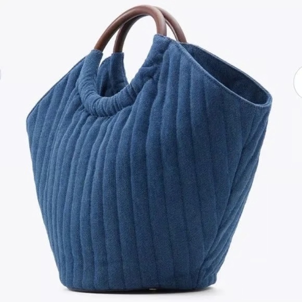 New Draper James Paige Blue Quilted Tote Handbag - Chambray - Picture 2 of 6